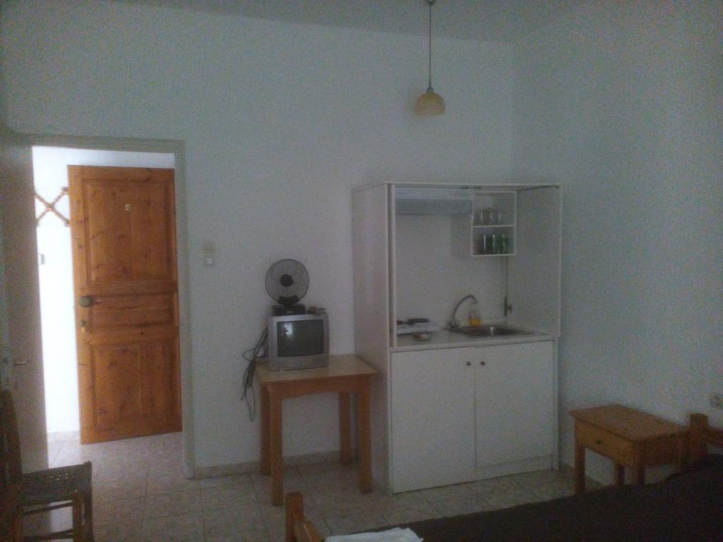 Apartment Karagiozos Studios & *